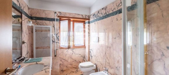 4 bedrooms Villa in Rome, Italy No. 297471 21