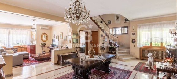 4 bedrooms Villa in Rome, Italy No. 297471 11