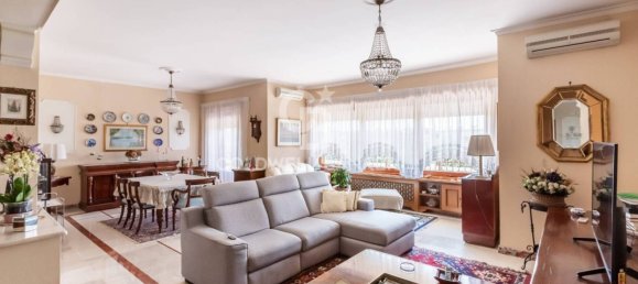 4 bedrooms Villa in Rome, Italy No. 297471 10