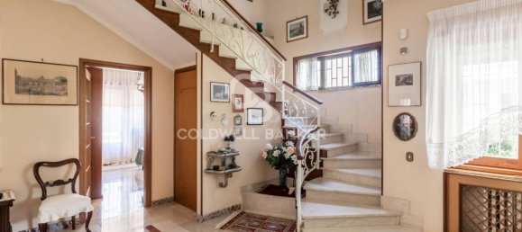 4 bedrooms Villa in Rome, Italy No. 297471 15