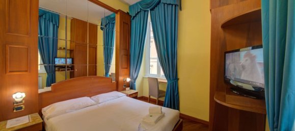 6 rooms Apartment in Rome, Italy No. 219070 4