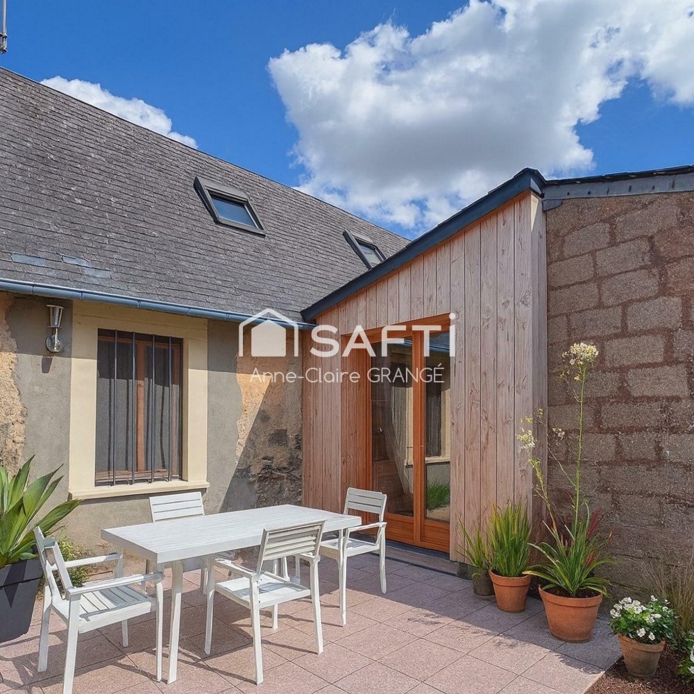 2 bedrooms House in Sarthe, France No. 357665