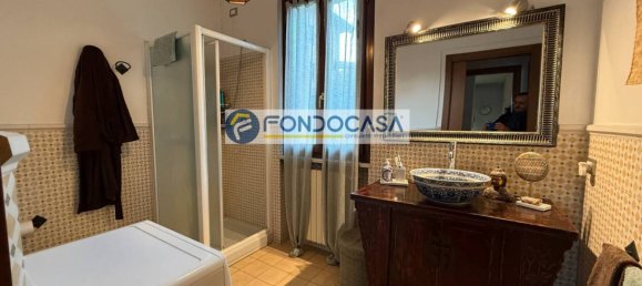 4 bedrooms Villa in Desenzano del Garda, Italy No. 15336 28