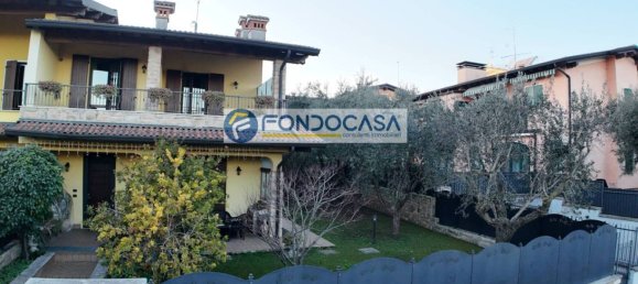 4 bedrooms Villa in Desenzano del Garda, Italy No. 15336 15