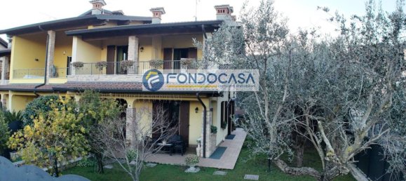 4 bedrooms Villa in Desenzano del Garda, Italy No. 15336 17