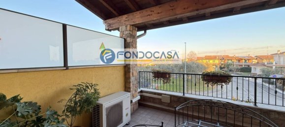 4 bedrooms Villa in Desenzano del Garda, Italy No. 15336 20