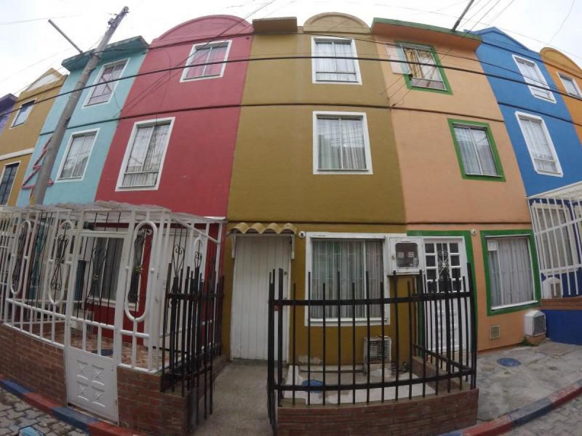 4 bedrooms House in Cundinamarca, Colombia No. 5460