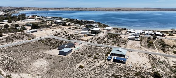 854m² Land in Streaky Bay, Australia No. 445 3