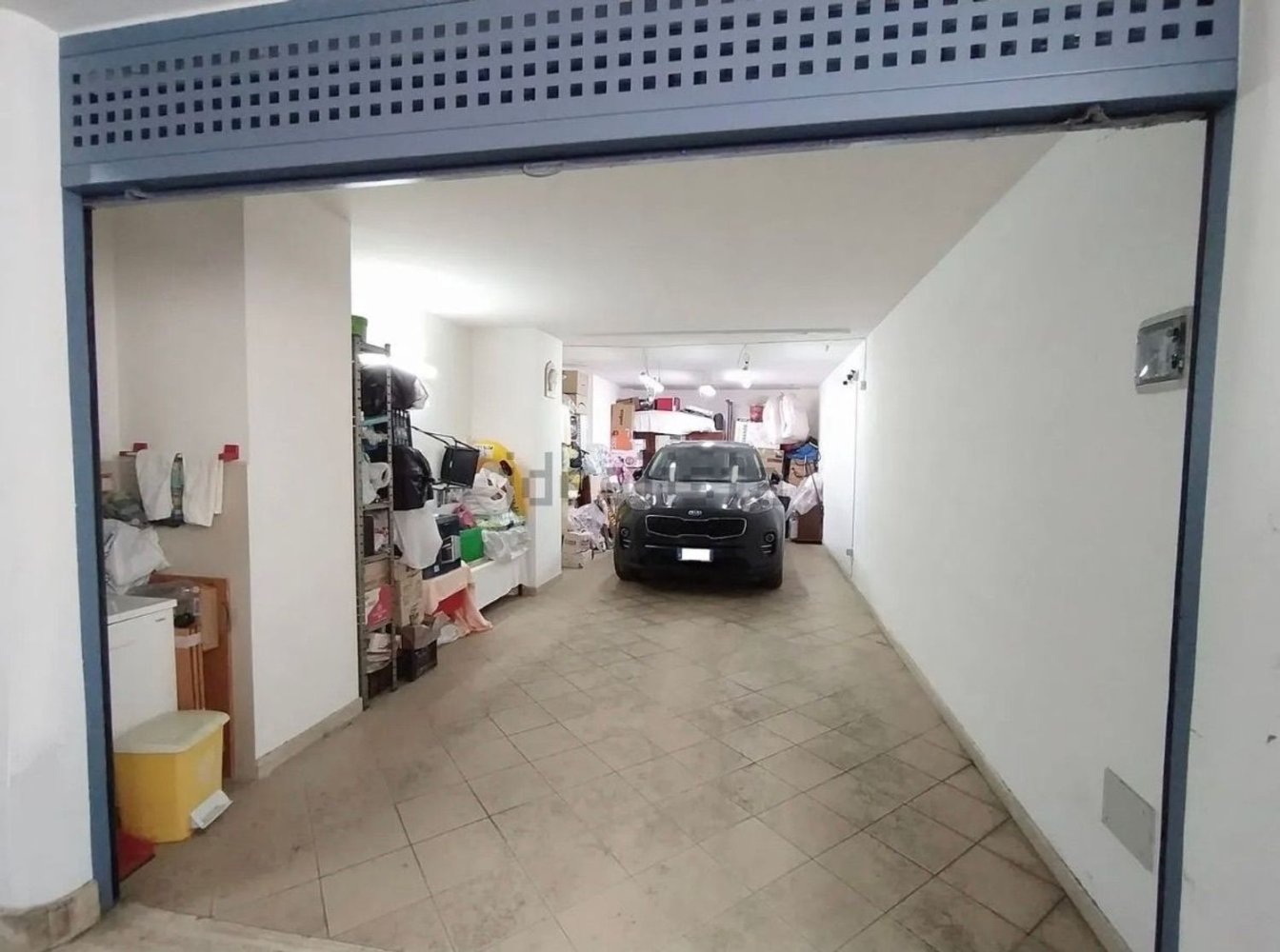 Garagem em Trani, Italy 40 m² N.º 251431