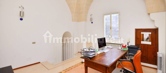 Здание с 5 комнатами в Гротталье, Италия № 86775 36