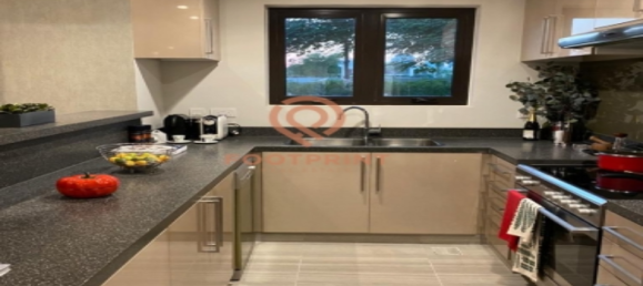 Таунхаус с 4 спальнями в Дубай, ОАЭ № 24704 12