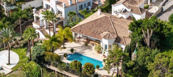 4 bedrooms House in La Quinta, Spain No. 155709 20