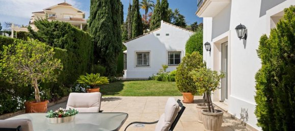 4 bedrooms House in La Quinta, Spain No. 155709 9