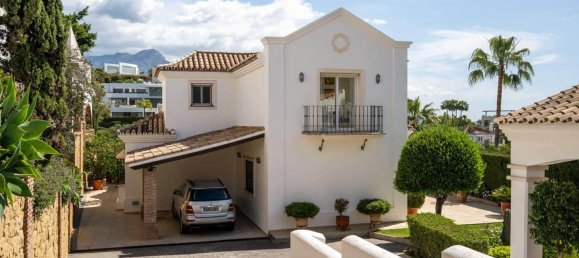4 bedrooms House in La Quinta, Spain No. 155709 4
