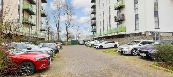 2 bedrooms Apartment in Essex, United Kingdom No. 4169 5