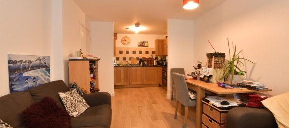 2 bedrooms Apartment in Essex, United Kingdom No. 4169 3