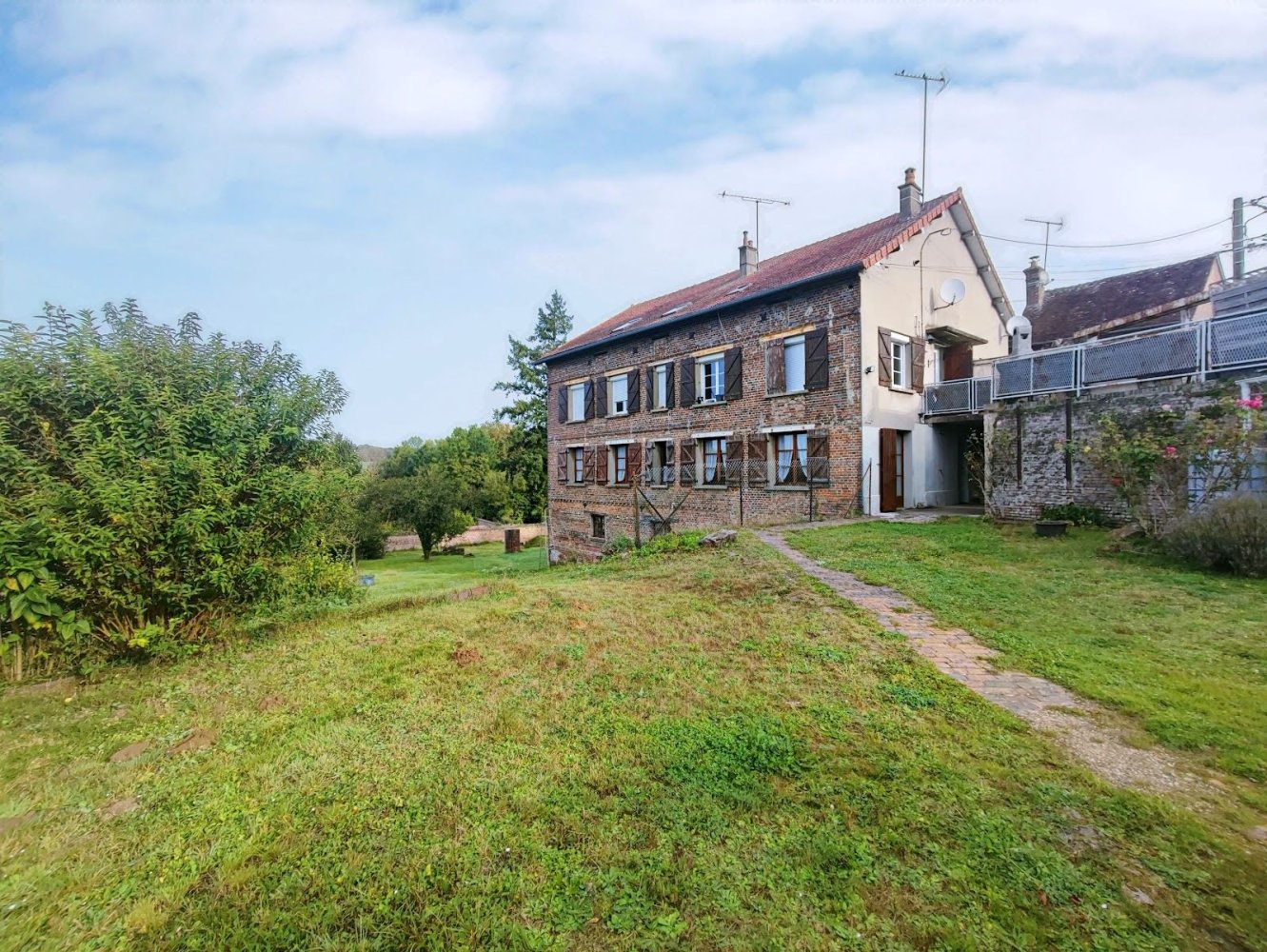 3 bedrooms Apartment in Lachapelle-aux-Pots, France No. 228932