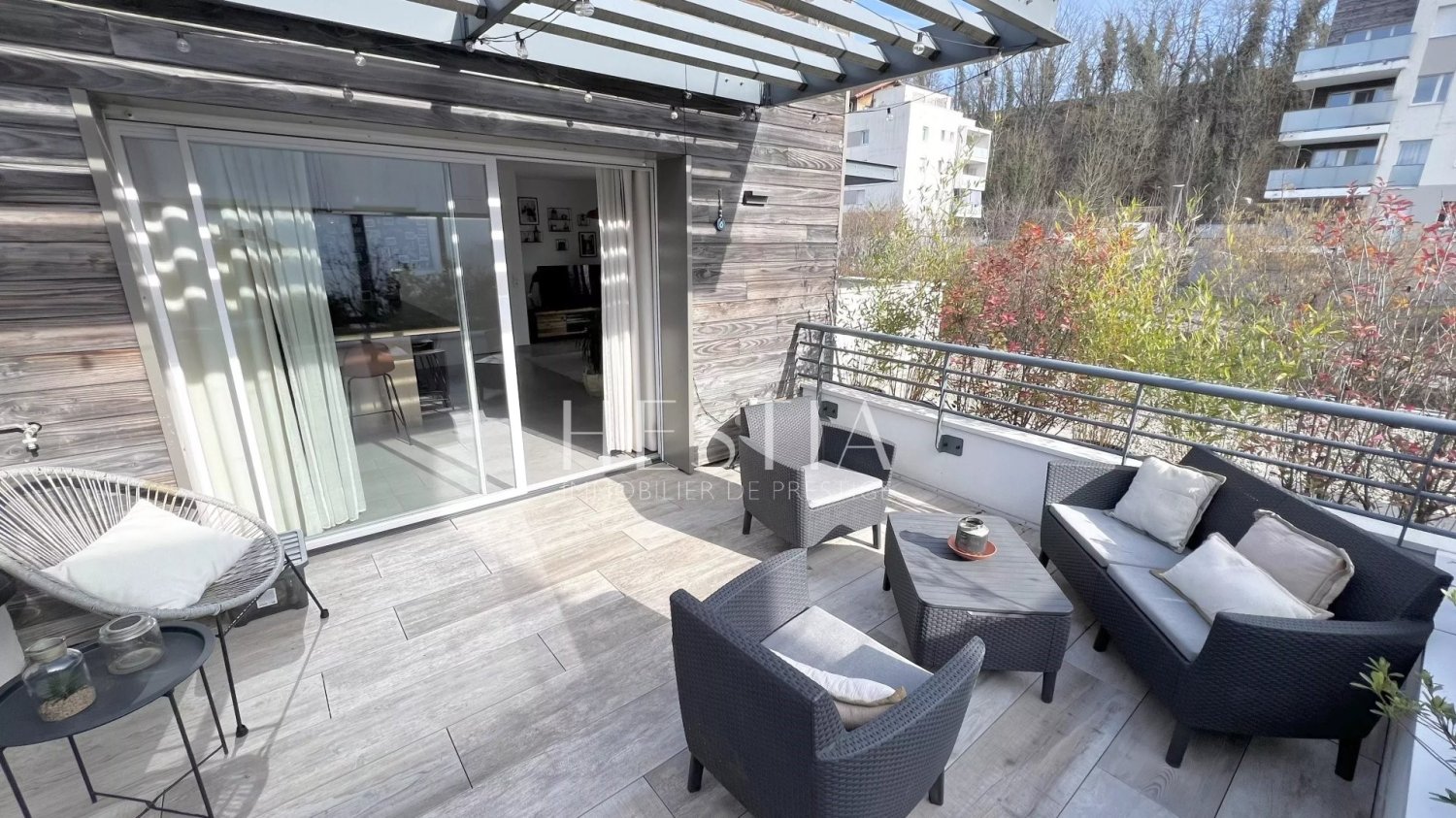 2 bedrooms Apartment in Haute-Savoie, France No. 260728