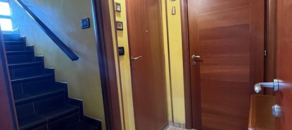 Дуплекс с 4 комнатами в Монкальери, Италия № 218048 16