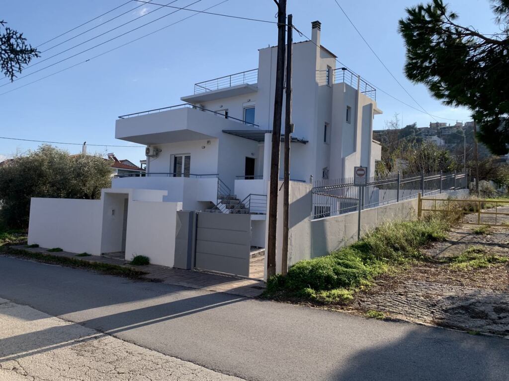 239m² Commercial property for sale in Kalyvia Thorikou, Saronikos, East Attica, Attica, Greece № 52483