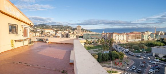 Penthouse de 3 divisões em Imperia, Italy N.º 39204 23