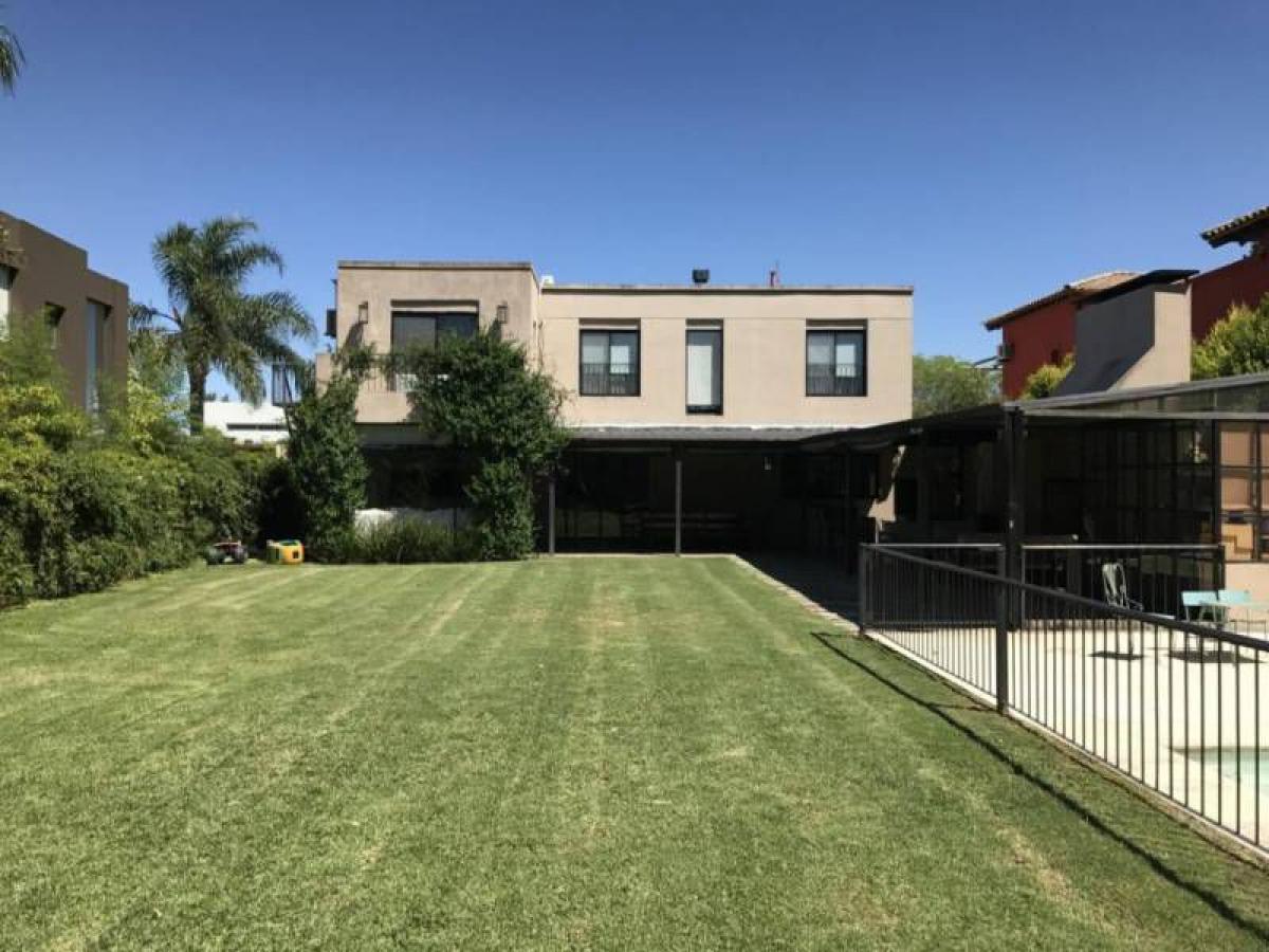 3 غرف نوم منزل في Tigre, Argentina رقم 18357