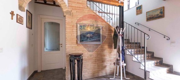 11 rooms House in Cupramontana, Italy No. 6533 4
