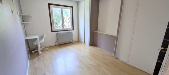 4 bedrooms House in Monsempron-Libos, France No. 97640 8