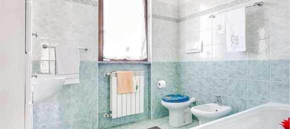 5-Zimmer Haus in Carate Brianza, Italy, Nr. 263427 17