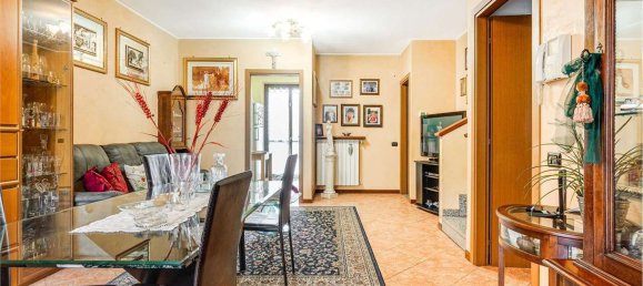 5-Zimmer Haus in Carate Brianza, Italy, Nr. 263427 4