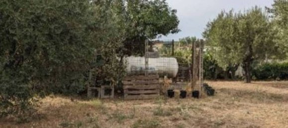 Дом с 4 комнатами в Неттуно, Италия № 184427 4