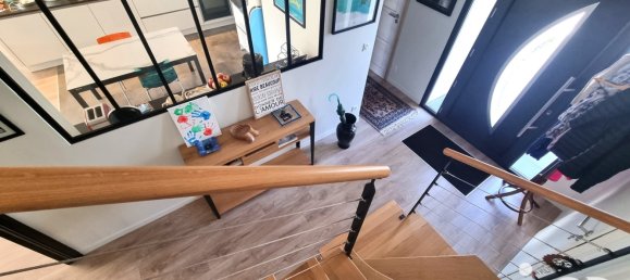 Casa de 4 dormitorios en Plerin, France No. 192886 2