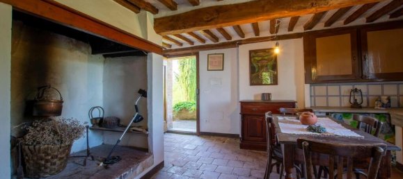 4 bedrooms House in Asciano, Italy No. 57200 35