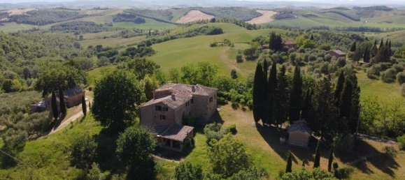 4 bedrooms House in Asciano, Italy No. 57200 59