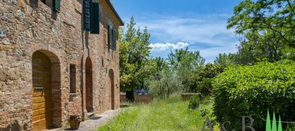 4 bedrooms House in Asciano, Italy No. 57200 18