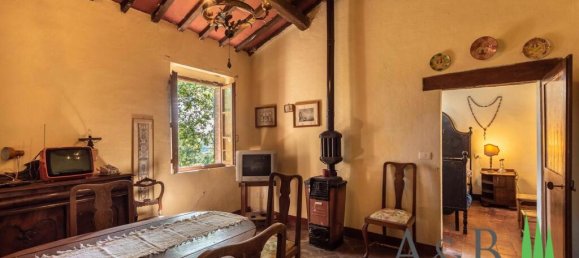 4 bedrooms House in Asciano, Italy No. 57200 42