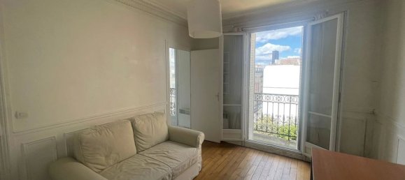 2 rooms Apartment in Paris, France No. 332179 6