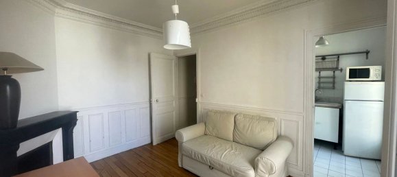2 rooms Apartment in Paris, France No. 332179 4