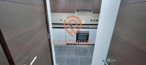 Moradia em banda T3 em Dubai, UAE N.º 24686 7