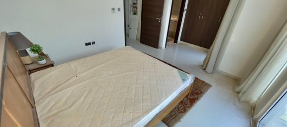 Moradia em banda T3 em Dubai, UAE N.º 24686 4