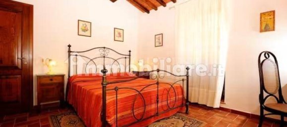 4 غرف نوم فيلا في Cortona, Italy رقم 278167 16