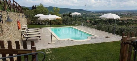 4 غرف نوم فيلا في Cortona, Italy رقم 278167 29