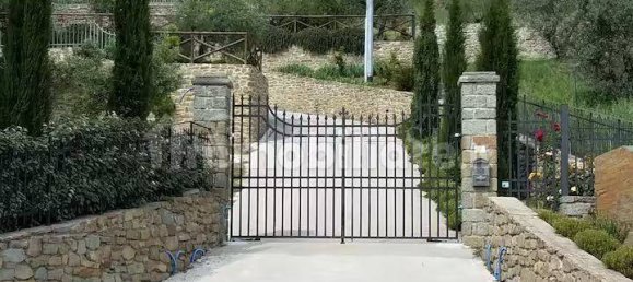 4 غرف نوم فيلا في Cortona, Italy رقم 278167 32