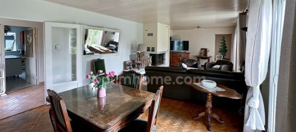 4 bedrooms House in Urvillers, France No. 253731 6