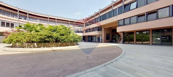 Escritório de 5 divisões em Gallarate, Italy N.º 113256 3