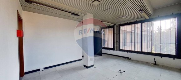 Escritório de 5 divisões em Gallarate, Italy N.º 113256 19