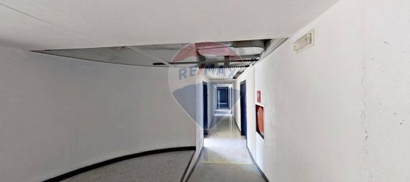 Escritório de 5 divisões em Gallarate, Italy N.º 113256 6