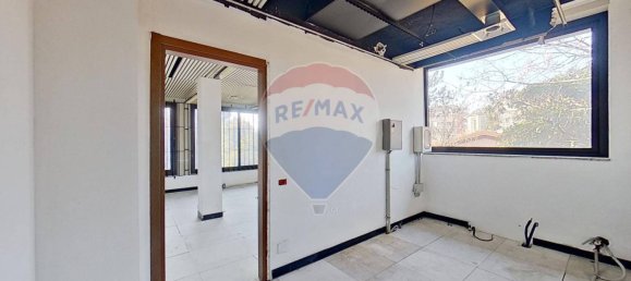 Escritório de 5 divisões em Gallarate, Italy N.º 113256 24