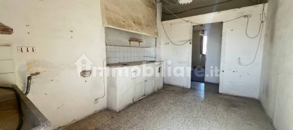 4 bedrooms Apartment in Livorno, Italy No. 110890 12