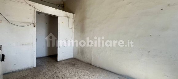 4 bedrooms Apartment in Livorno, Italy No. 110890 13